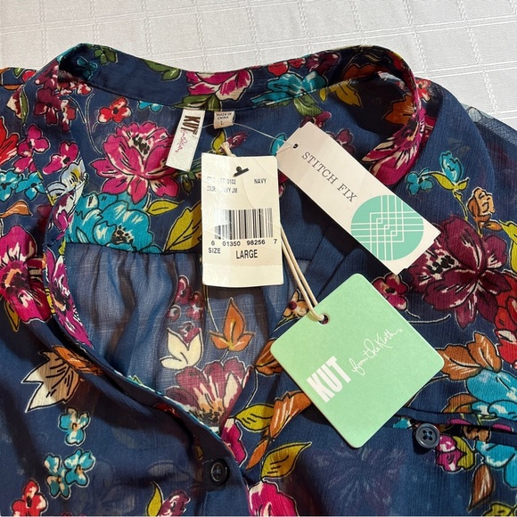 Kut from the Kloth NWT Dark Floral Button Up Blouse Roll Tab Sleeve Sheer L - Picture 7 of 10